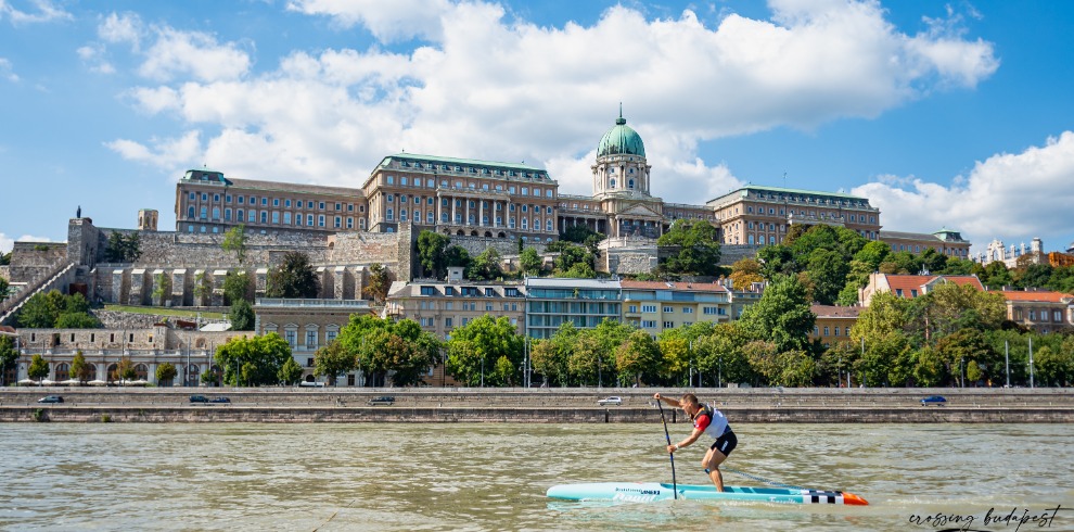 Cerbona a Crossing Budapesten!
