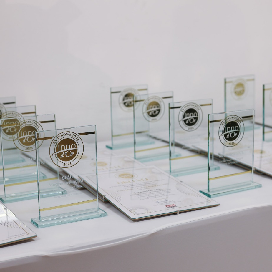 Inno d'Or - Év innovációja <br> díjazott <br> a Cerbona Max termékcsalád